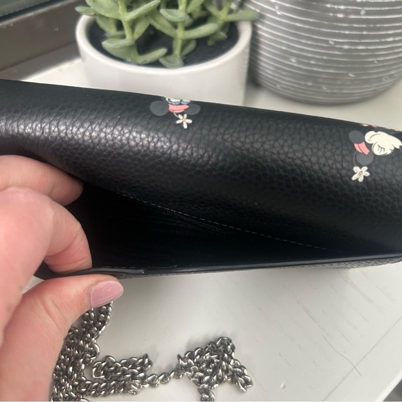 Kate Spade x Disney Minnie Mouse Black Clutch Bag with Chain Strap - Picture 5 of 13